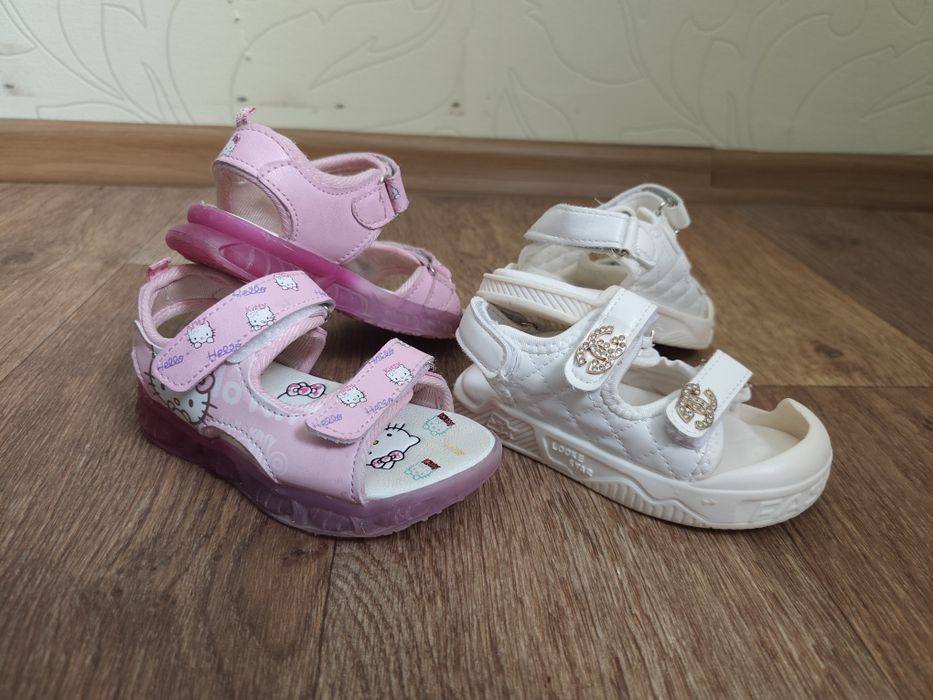 Босоніжки для дівчинки Chanel /Kitty14-14,5 см