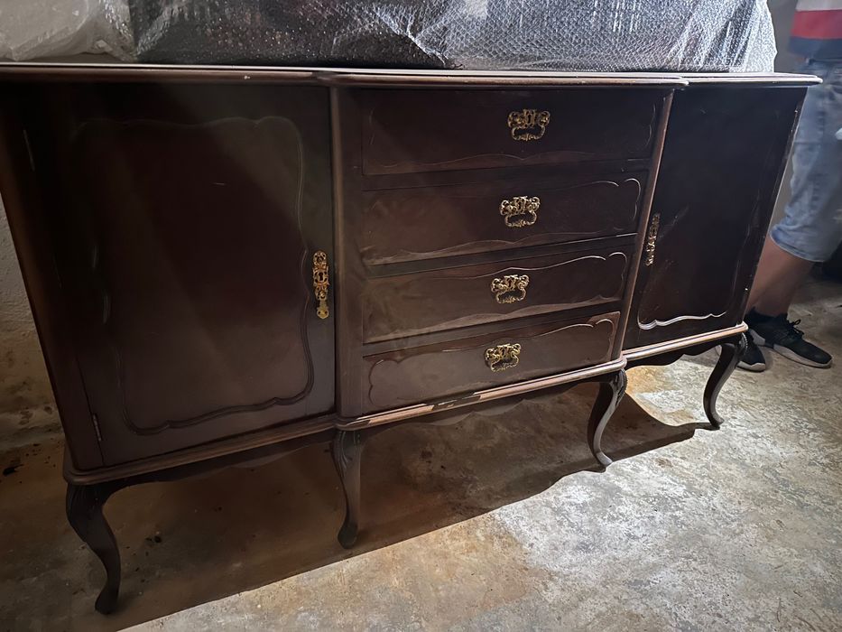 Móvel para desocupar