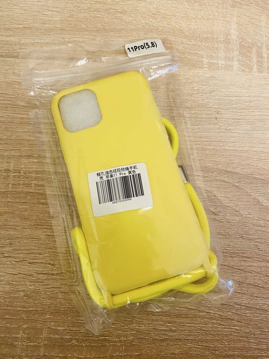 Чехол на iphone 11pro на шнурке новый