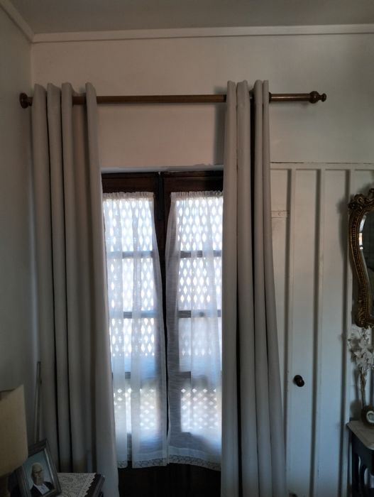 Vendo porta em madeira de varanda