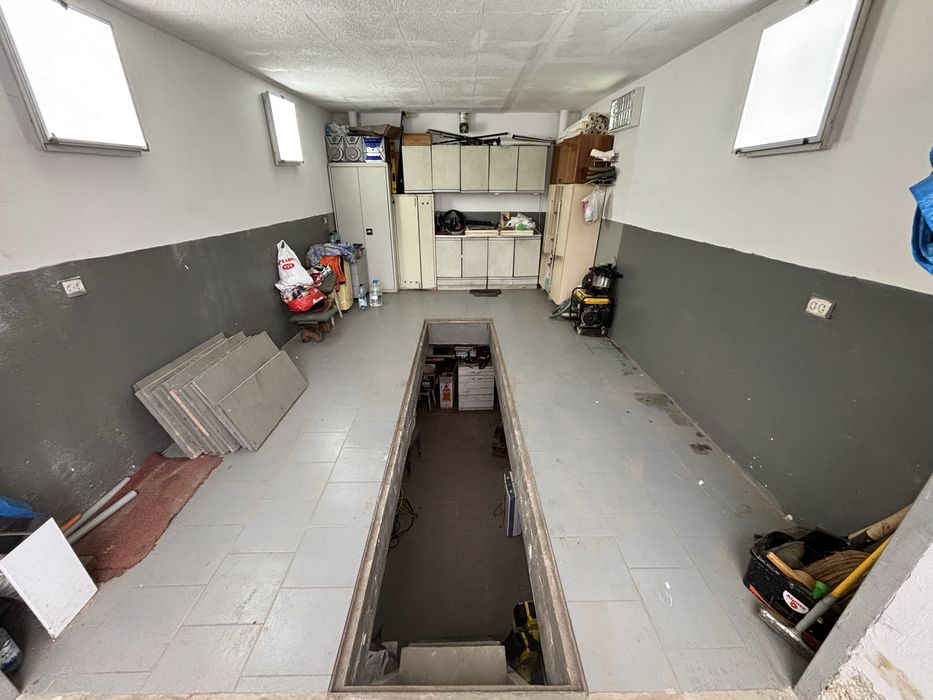 Гараж в оренду район victoria gardens