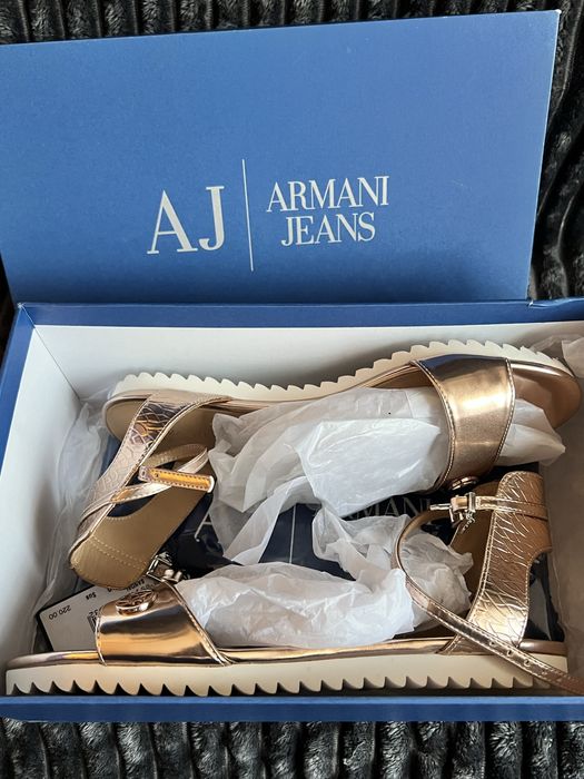 Босоніжки.Сандалі.Armani Jeans.