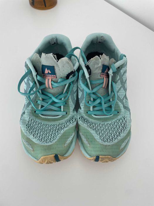 Sapatilhas Trail Merrell Turquesa