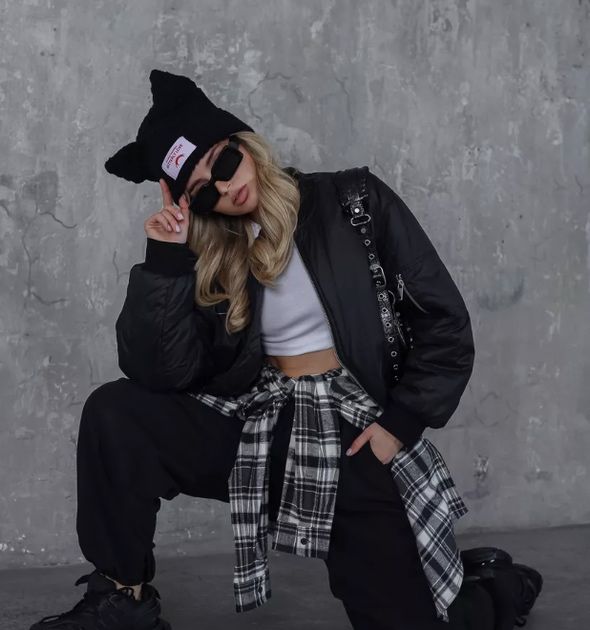 Шапка біні Bitterly Love з довгими вушками