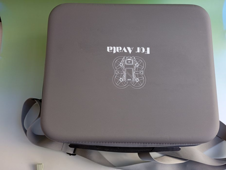 Vendo bolsa para armazenamento e transporte do DJI Avata.