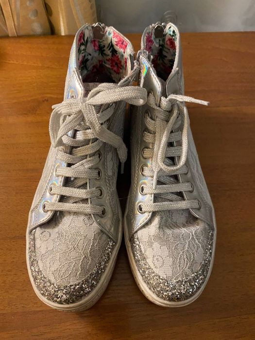 Продам ботинки дитячі