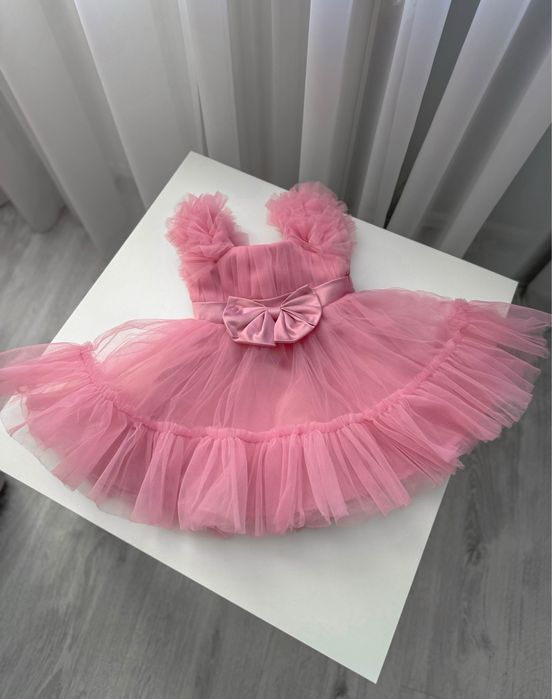 Пышное красивое пудровое платье Сукня на 1 годик