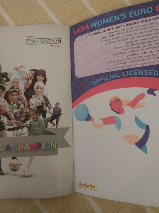 Caderneta nova e vazia Euro 2022 Women's
