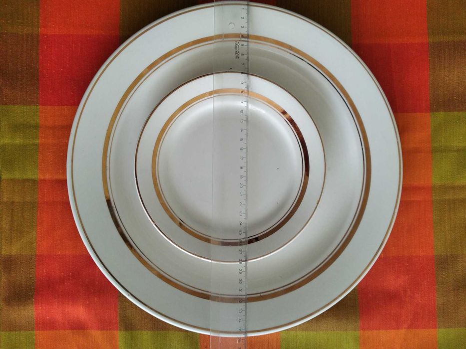 Большое блюдо - изг. Буди .