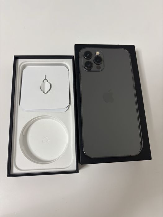 Продам IPhone 12 pro