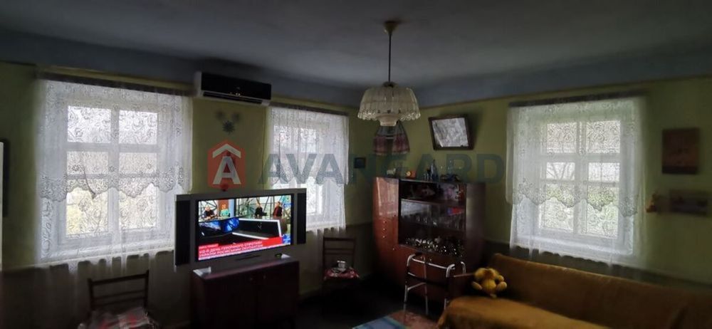 Продаж будинку в с. Малиничі