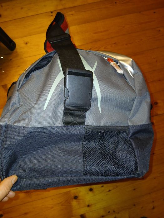 Nowa torba Volkl sportowa idealna na treningi, siłownie