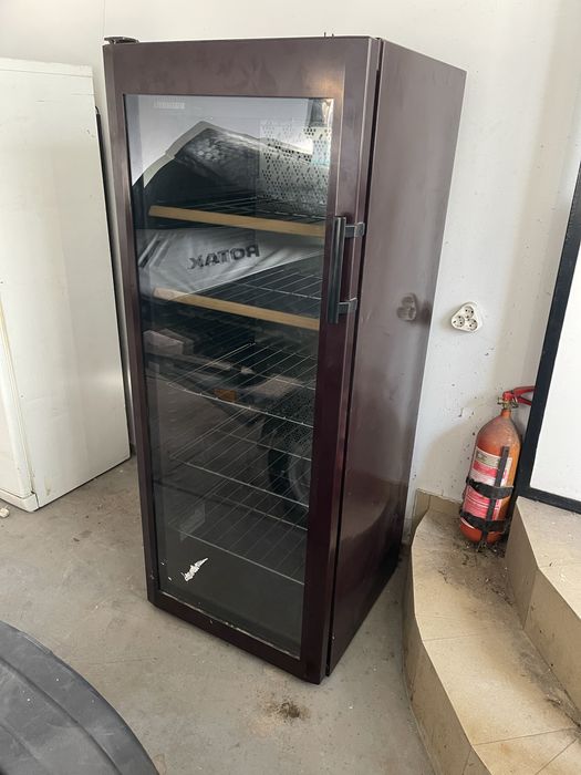 Морозильная камера, Винный шкаф