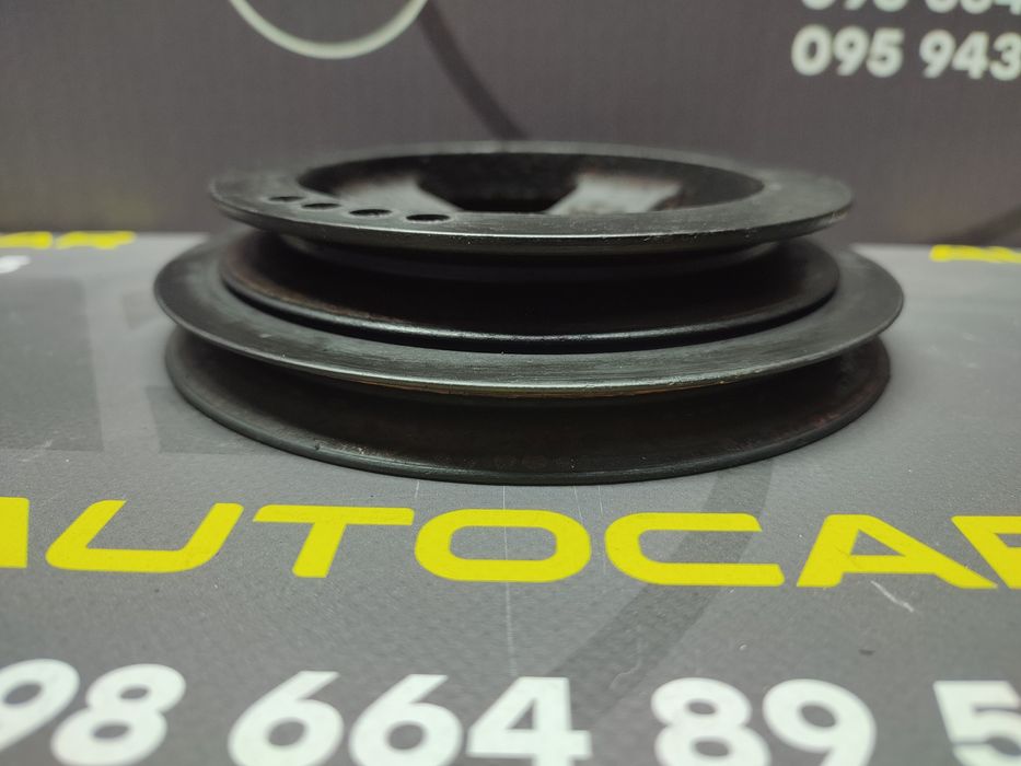 Шків шкив коленвалу 2.2 Nissan X-Trail T30 xtrail хтрейл  ні