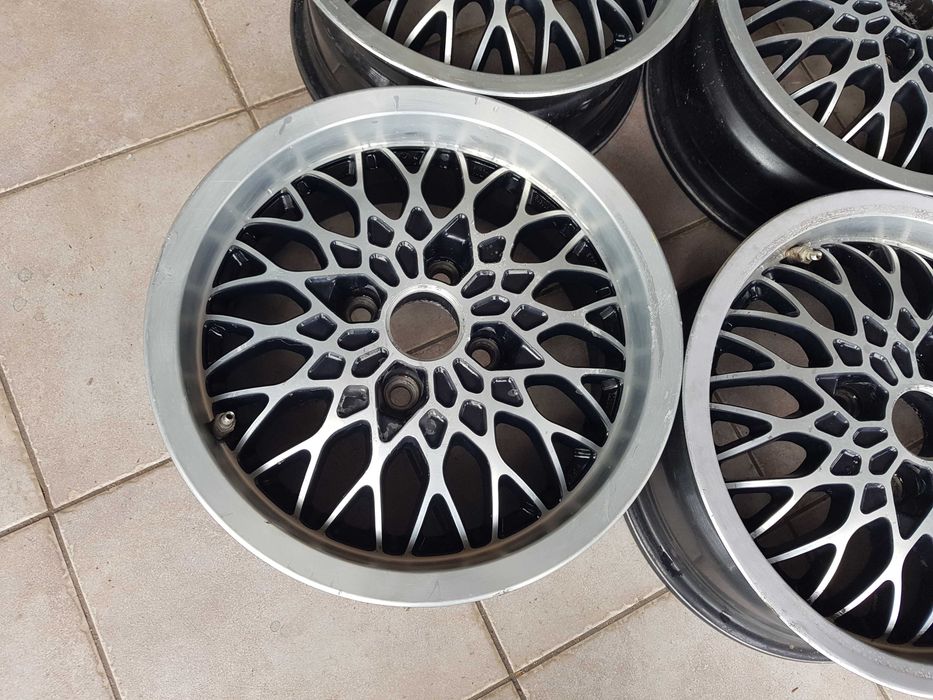 Felgi aluminiowe szprychowe RONAL 6x14 et38 4x100 57,1 Mesh jak Exip Remotec BBS MSW OZ