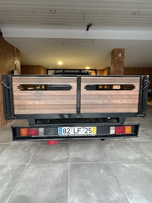 Toyota hilux 2WD 2011