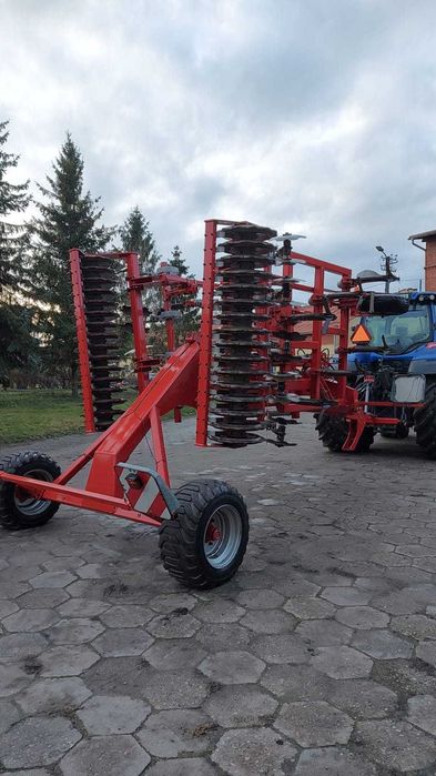 Agregat do bezorkowej uprawy Kongskilde Delta Flex DF 4000 HT 4m