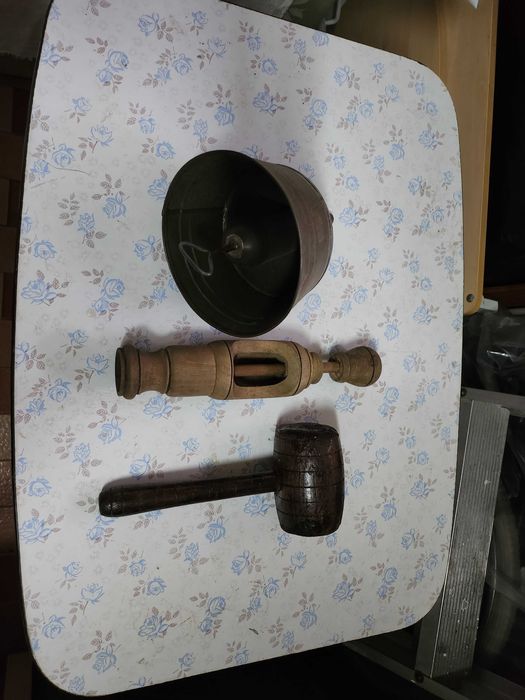 Kit antigo de engarrafar vinho