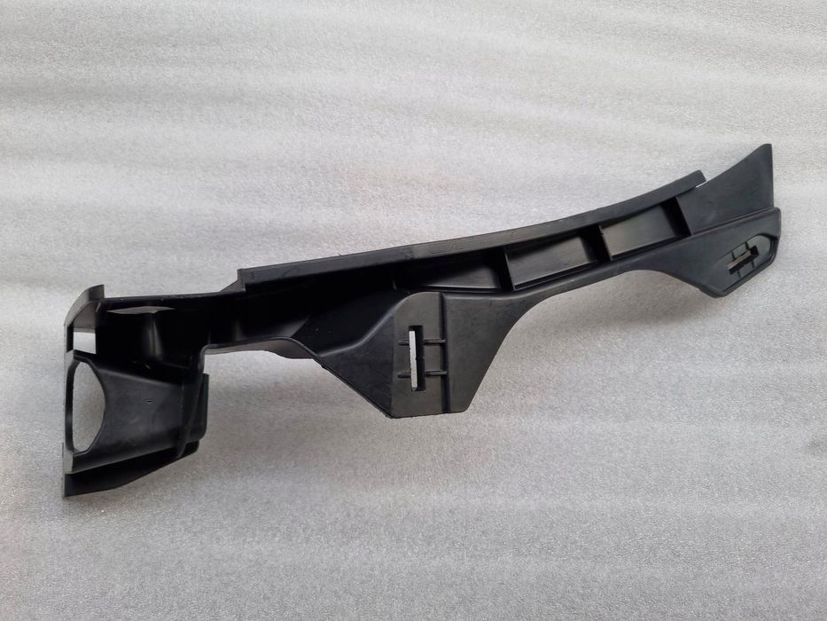 mercedes-benz eqv w447 amg tylne mocowanie zderzaka a4478854900