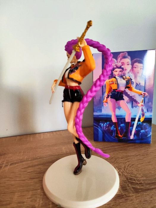 K-pop Demon Hunters - figurka Rumi.