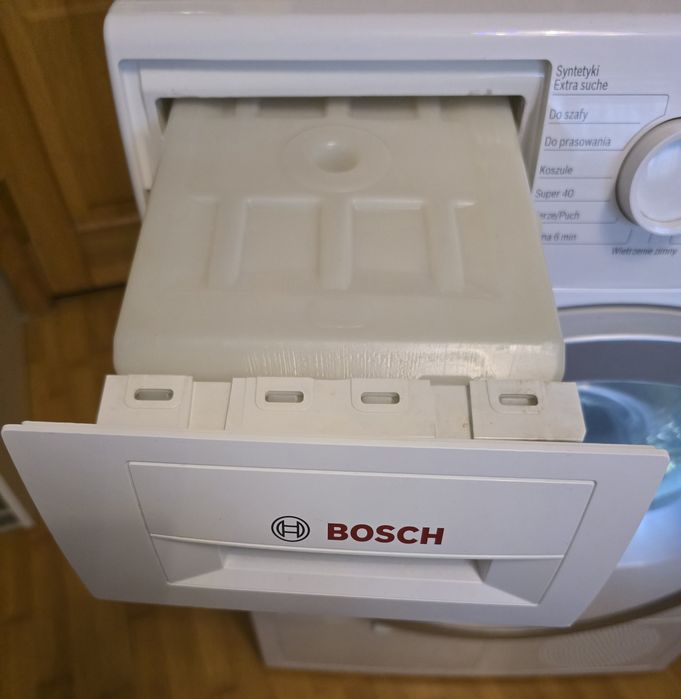 Сушильная машина Bosch WTG 86400 PL
