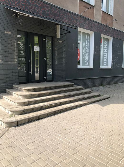 Продаж нежитлової будівлі — 256,9 м² | м.  Шептицький (м. Червоноград), просп. Шевченка, 14А
