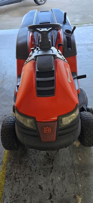Trator corta relva Husqvarna 17cv