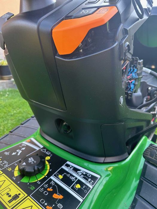 Traktorek ogrodowy JOHN DEERE X350R + DEFLEKTOR TYLNY