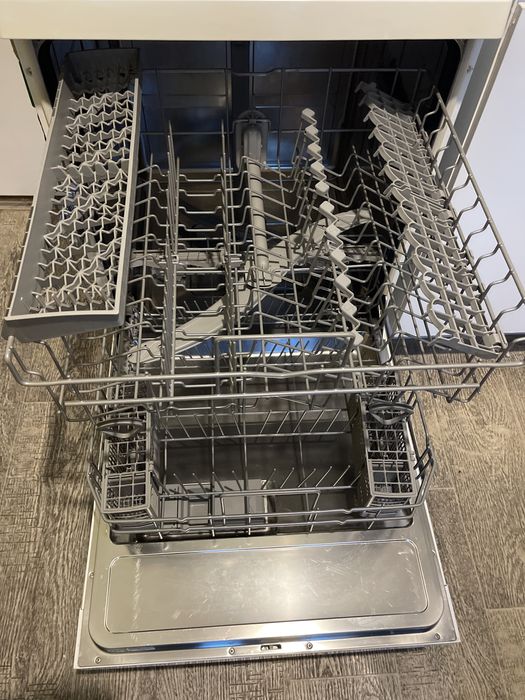 Посудомийка Bosh SGS 47 M72 EU/73