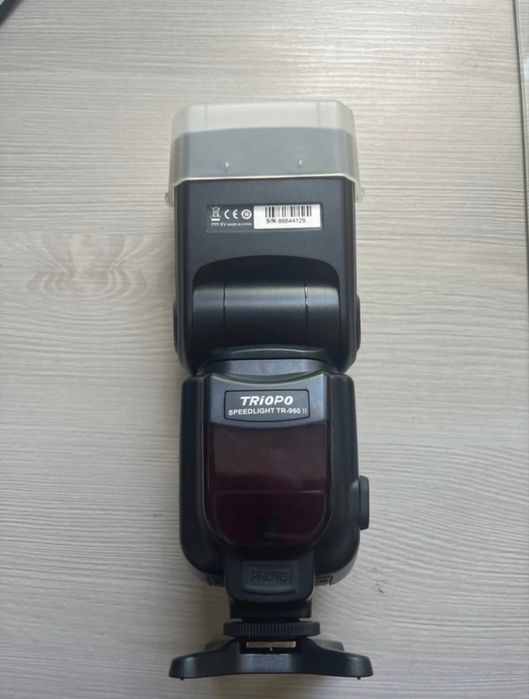 Triopo speedlight tr-960 profesjonalna lampa błyskowa