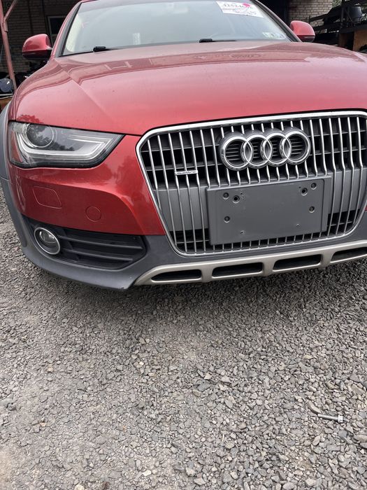 Передок комплектний Audi A4 B8 allroad 12-16 бампер фари крила капот