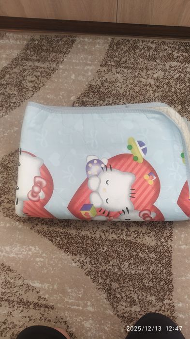 Одеяло дитяче розмір 100см на 140см.