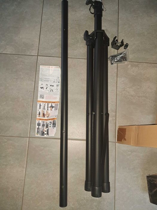 Statyw do wieszania tablic