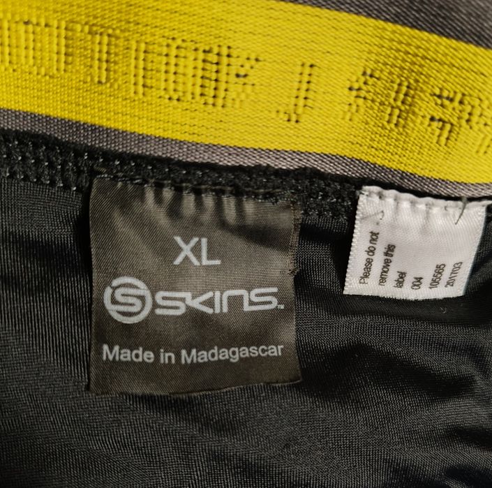 Spodnie legginsy Skins sportowe kompresyjne funkcyjne