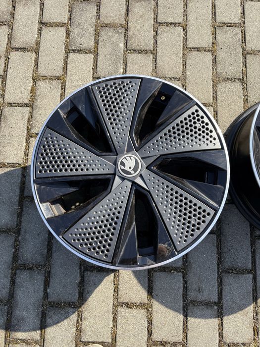 Oryginalne felgi 17” cali Skoda Kamiq Scala 5x100 6.5J VW Audi seat