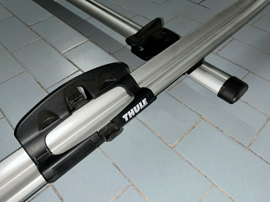 Thule - 2 Barras de tejadilho e 1 Suporte de tejadilho para bicicleta