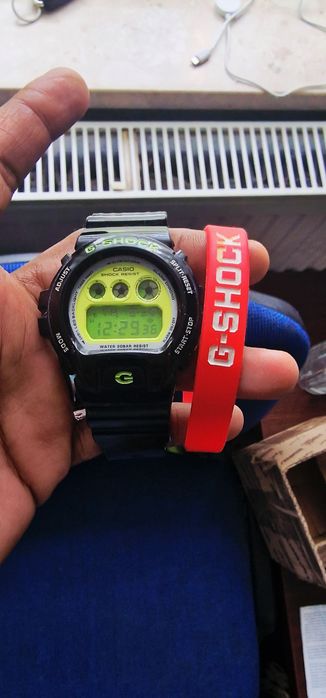 Casio g shock DW-6900