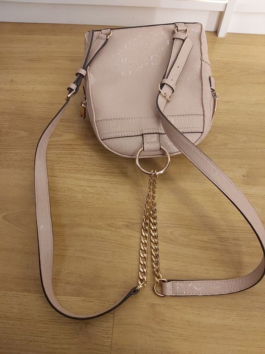 Oryginalny plecak guess delikatny róż