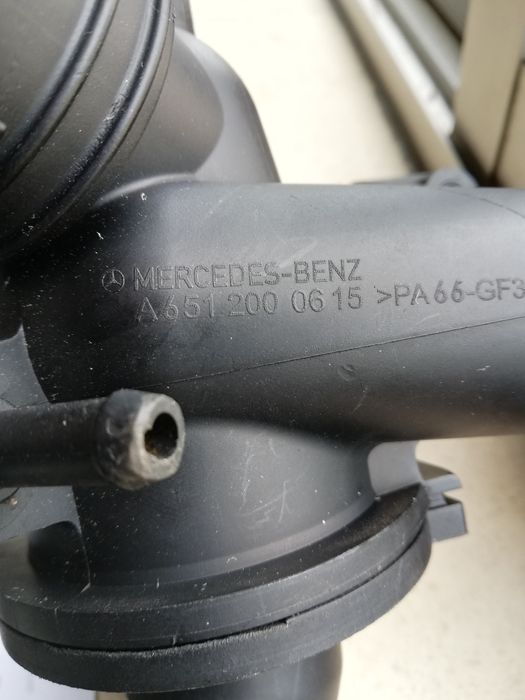 Corpo de termostato de motor Mercedes Om 651