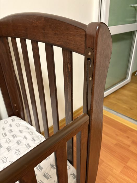 Ліжечко дитяче