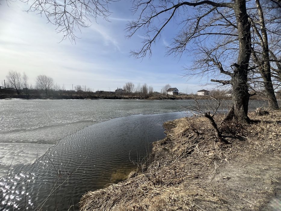 Продаж ділянки  від 10 га , 1-ша лінія до води с. Погреби