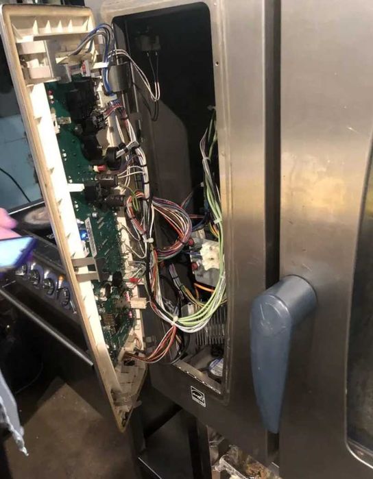 Ремонт ресторанного обладнання. Ремонт кавомашин, Пароконвектоматов.