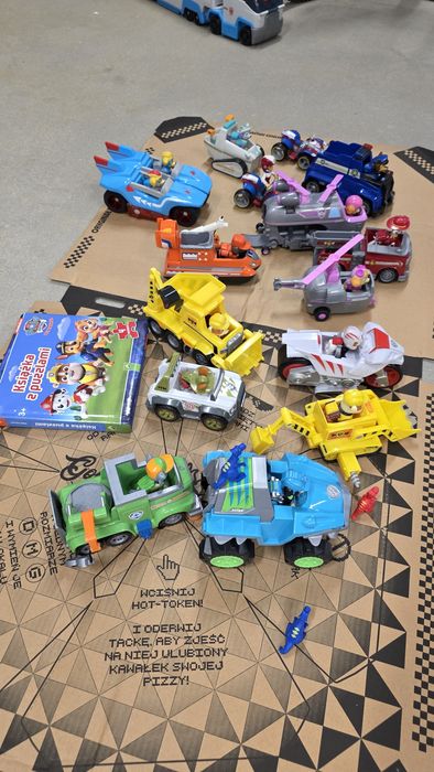 Psi Patrol zestaw pojazdów oraz puzzle