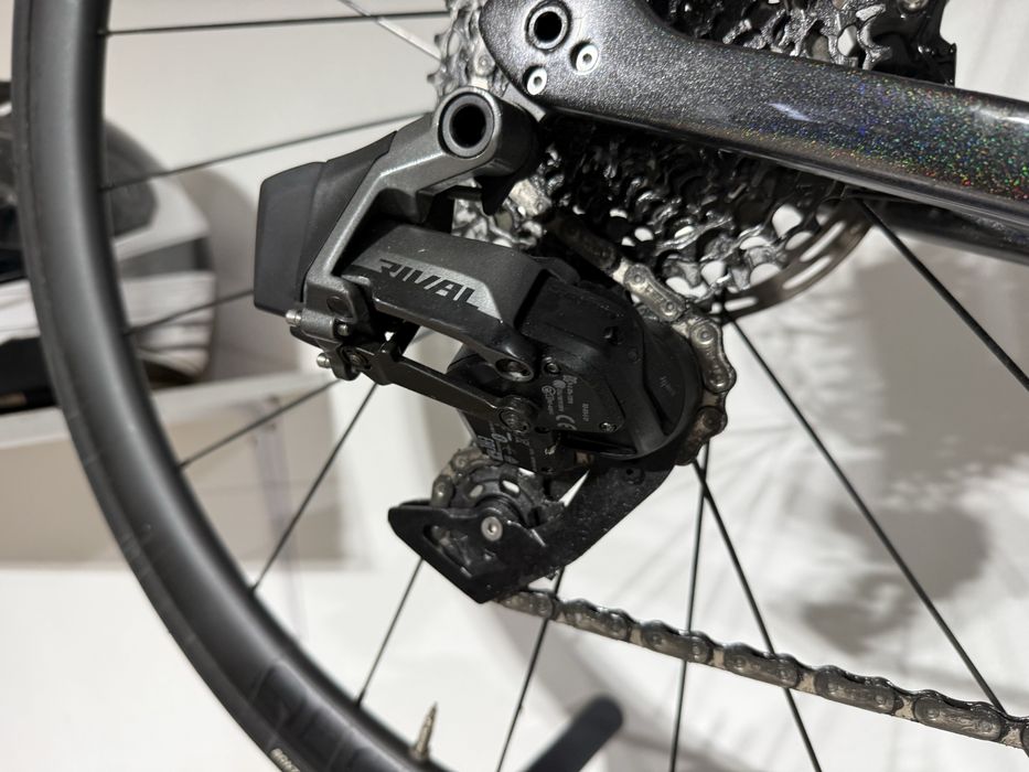 Trek Emonda AXS