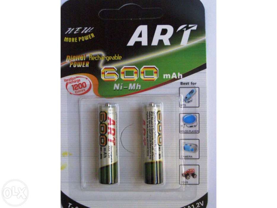 Carregador digital de 4 pilhas AA+AAA