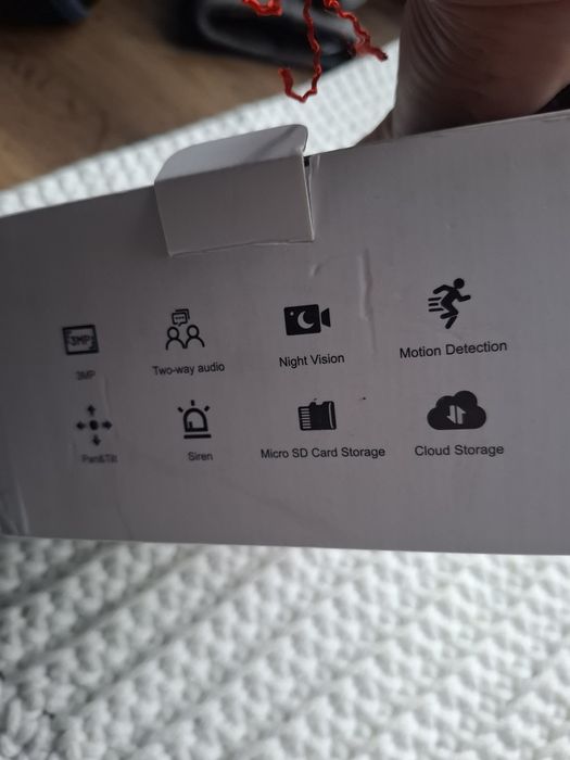 2 nowe kamery w kolorze białym