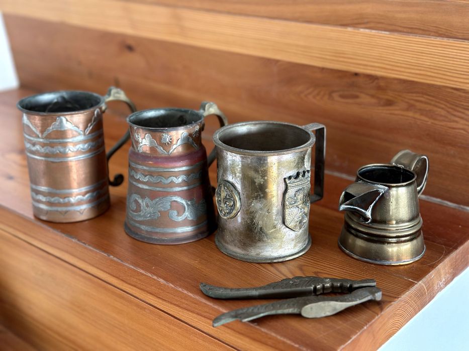 Lote com várias peças de decoração e coleção 1/2