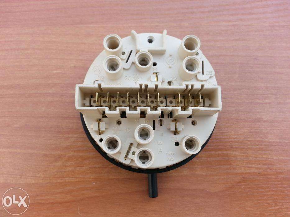 Hydrostat do pralki Ariston ALS748TX