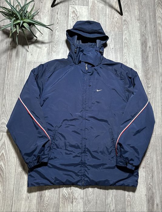 nike vintage jacket - купить мужскую одежду - Цена на OLX.ua