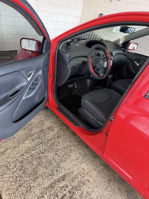 Продам Toyota Yaris